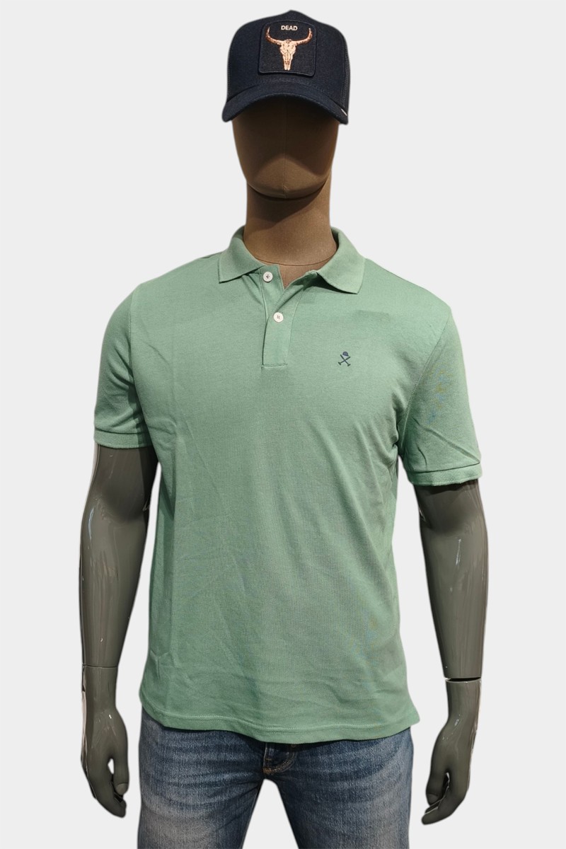  Polo Harper cómodo y versátil, perfecto para looks urbanos con estilo clásico y actual. 