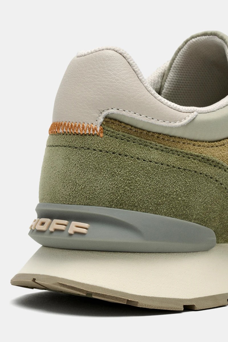  Zapatillas Hoff cómodas y versátiles, perfectas para looks urbanos con estilo actual. 