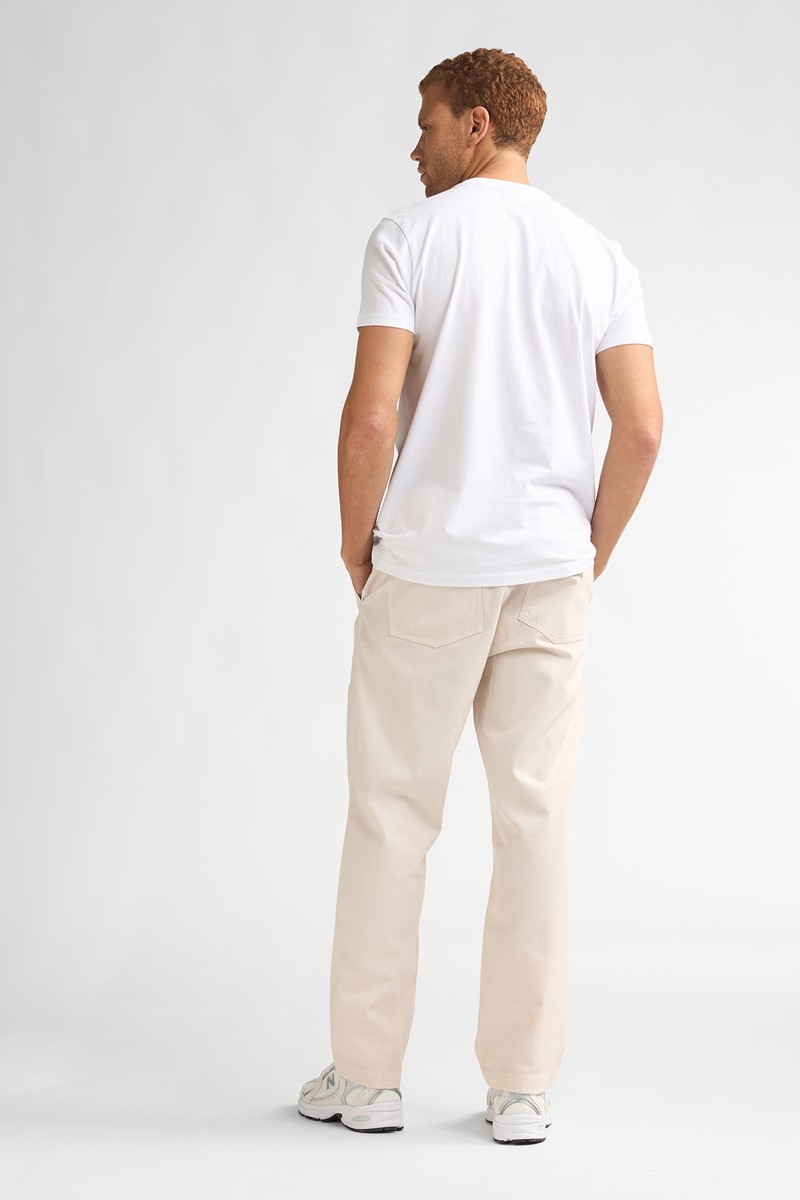  Camiseta Petrol cómoda y versátil, perfecta para looks urbanos con estilo relajado. 