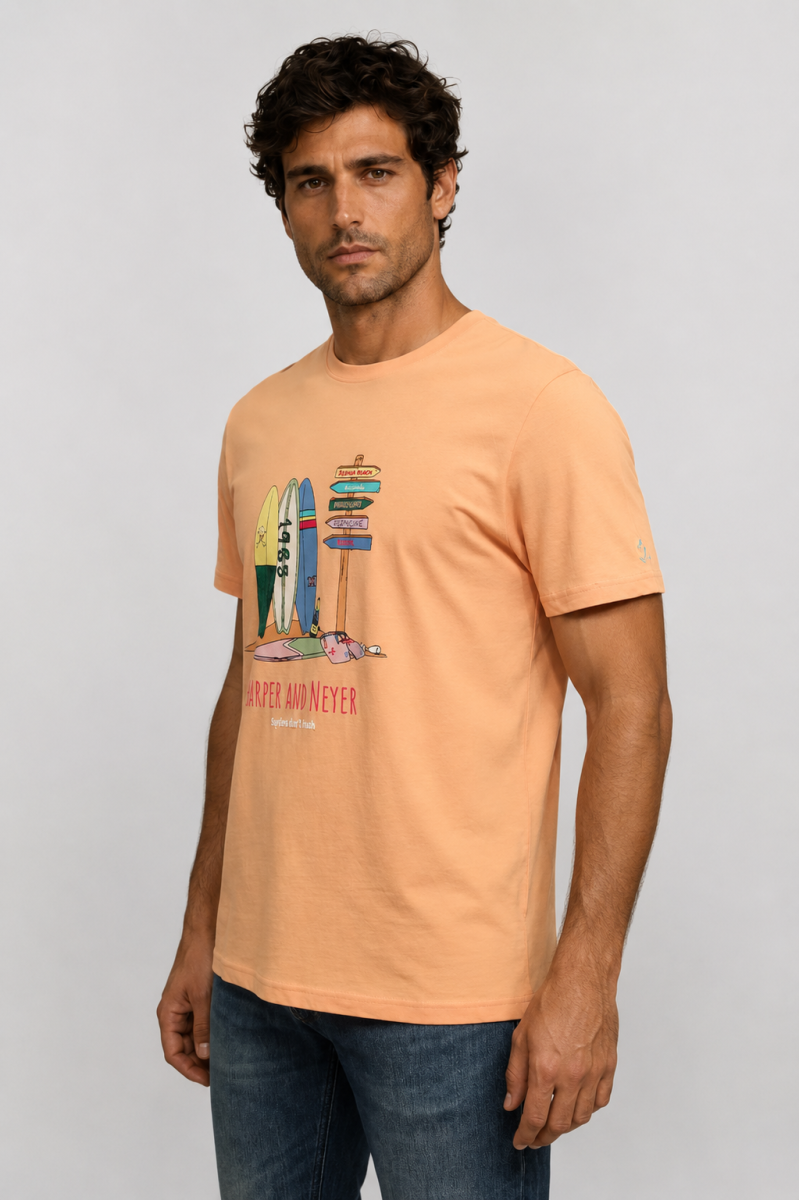  Camiseta Harper and Neyer cómoda y versátil, perfecta para looks urbanos con estilo actual. 