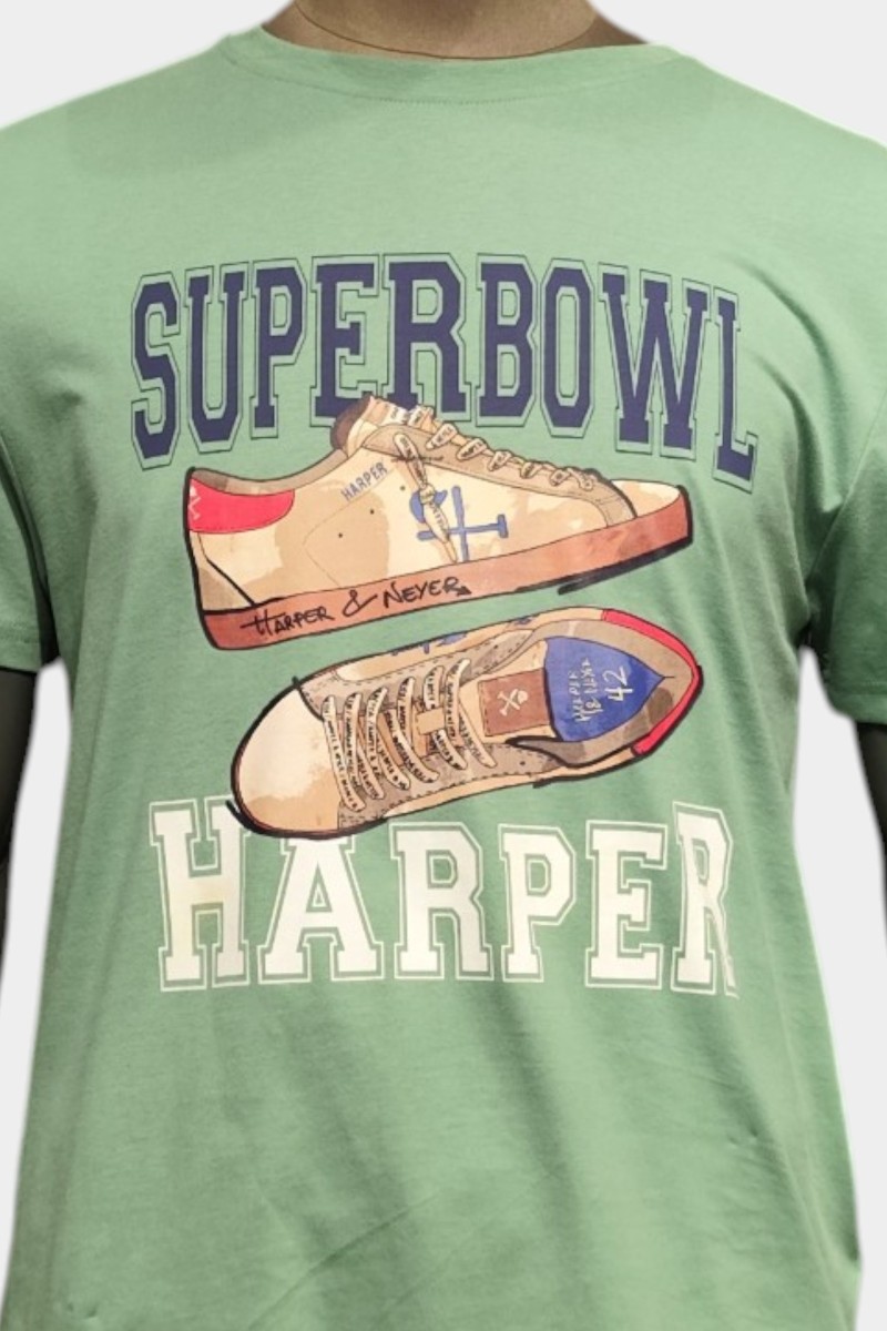 Camiseta Harper and Neyer cómoda y versátil, perfecta para looks urbanos con estilo actual. 