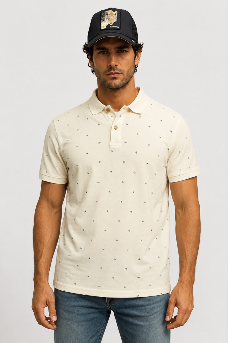  Polo Petrol cómodo y versátil, perfecto para looks urbanos con estilo actual y relajado. 