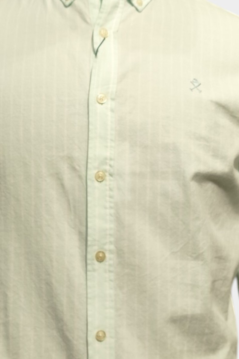  Camisa Harper and Neyer versátil y cómoda, perfecta para looks urbanos con estilo elegante y actual. 