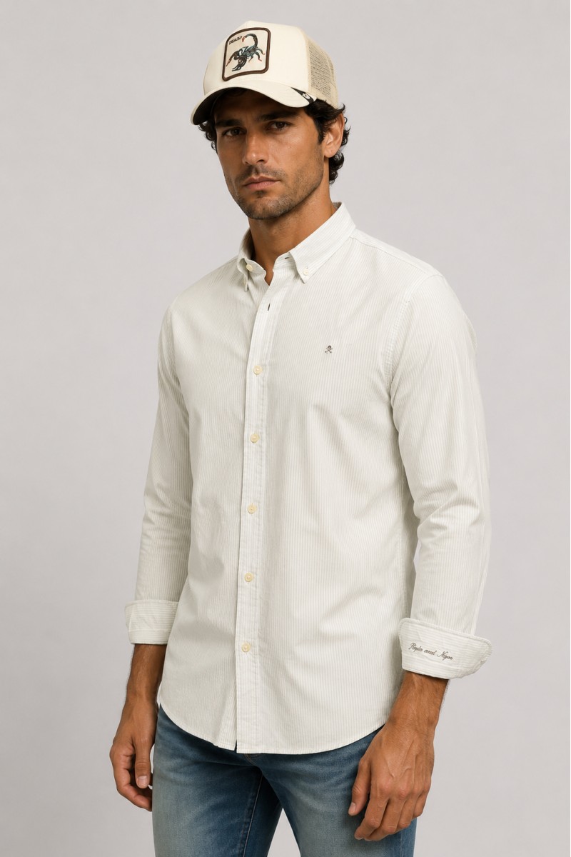  Camisa Harper and Neyer versátil y cómoda, perfecta para looks urbanos con estilo elegante y actual. Color Sky 