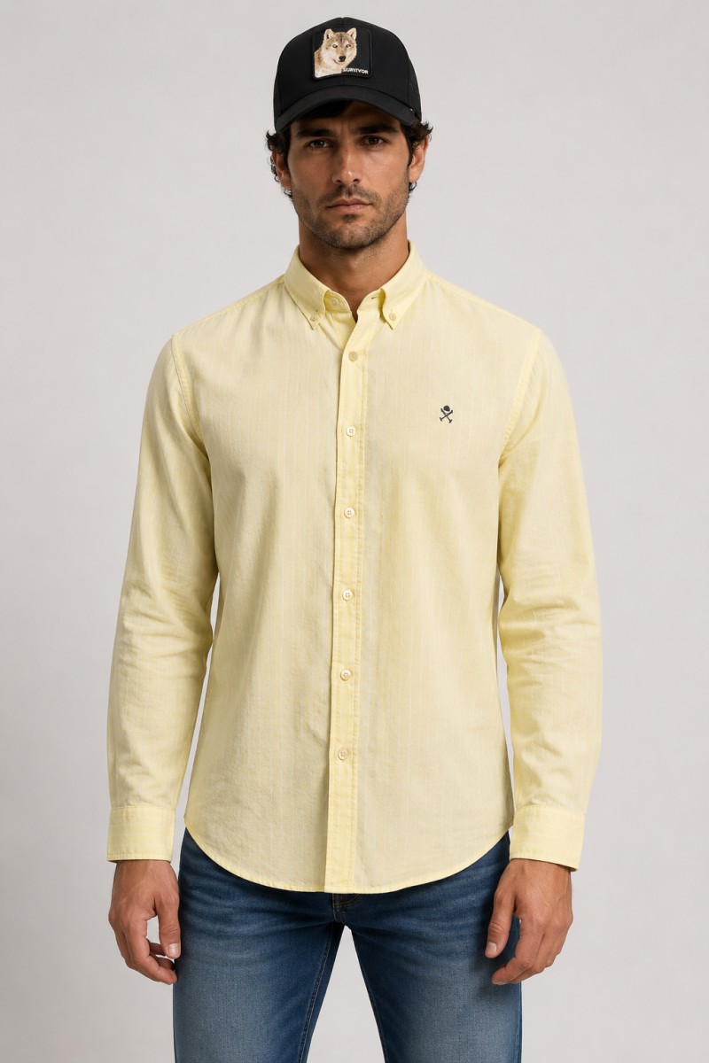  Camisa Harper and Neyer versátil y cómoda, perfecta para looks urbanos con estilo elegante y actual. 
