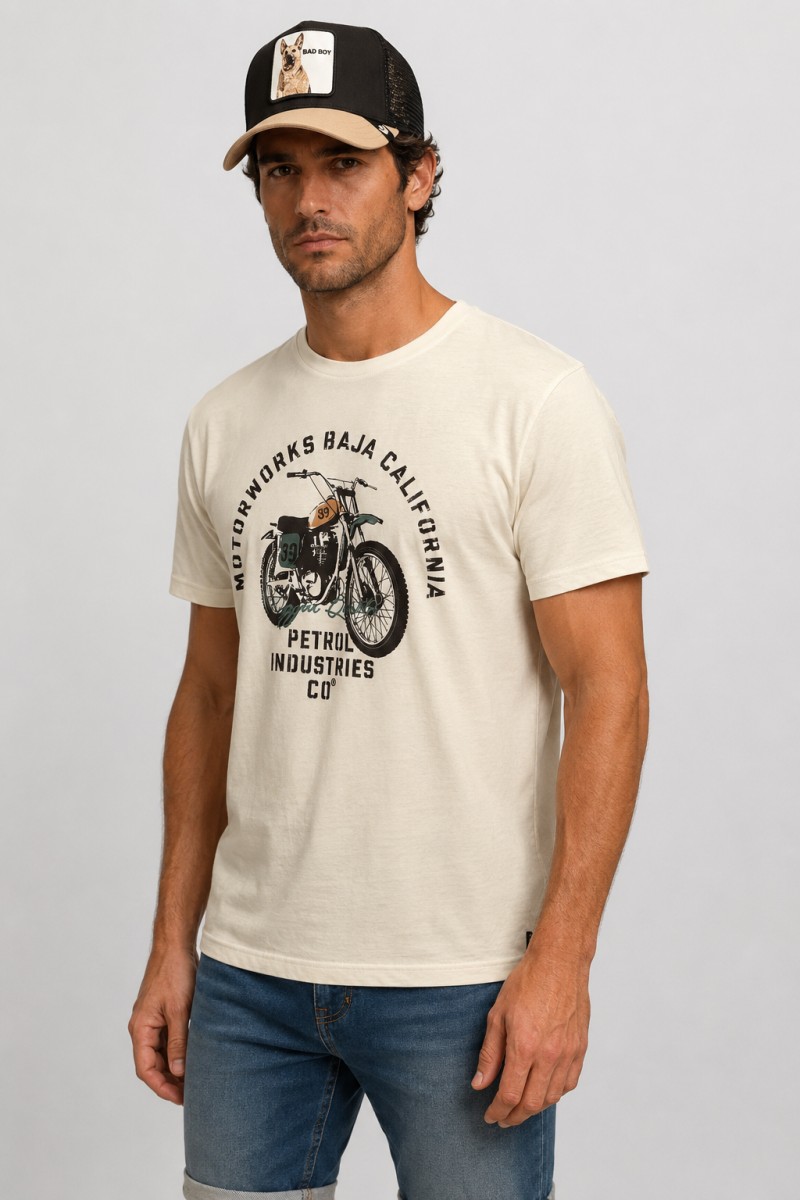  Camiseta Petrol cómoda y versátil, perfecta para looks urbanos con estilo relajado. 