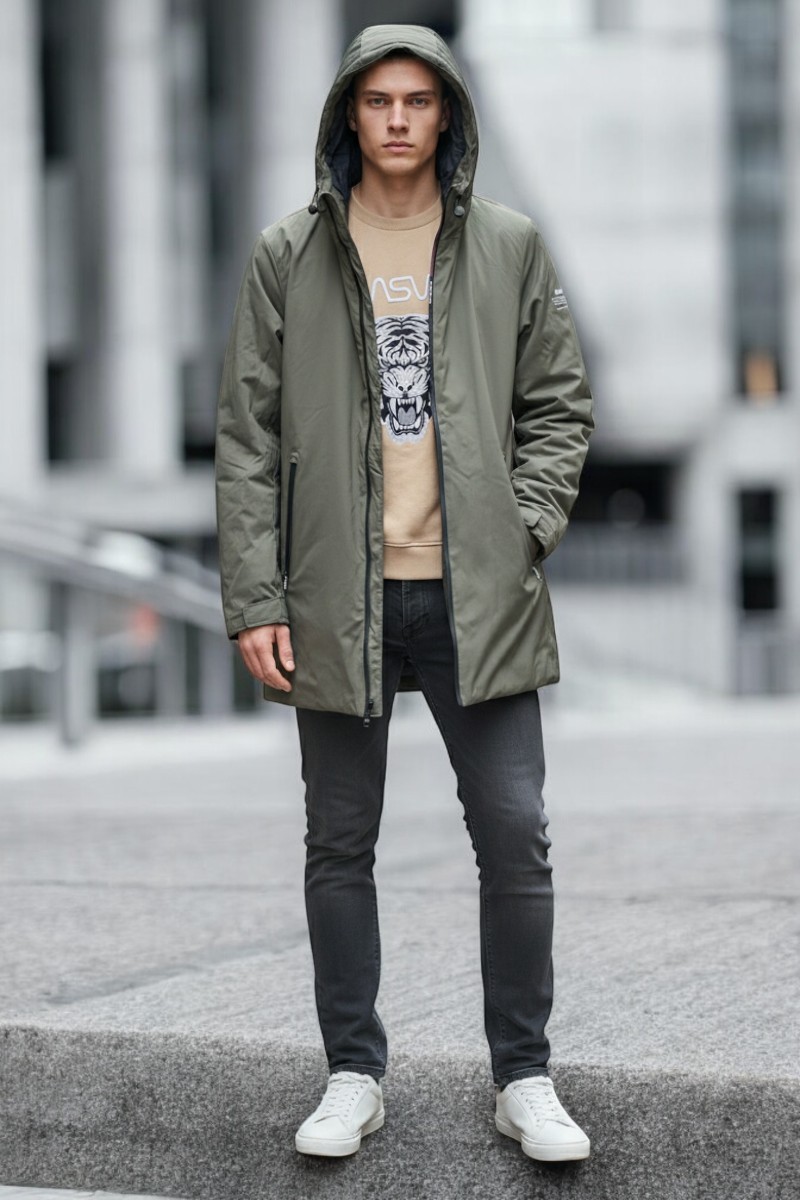 Look urbano casual hombre con parka ligera | Uncode